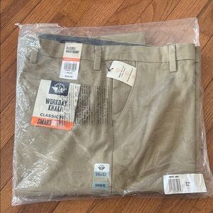 Dockers Men's Classic Khaki Pants - Beige